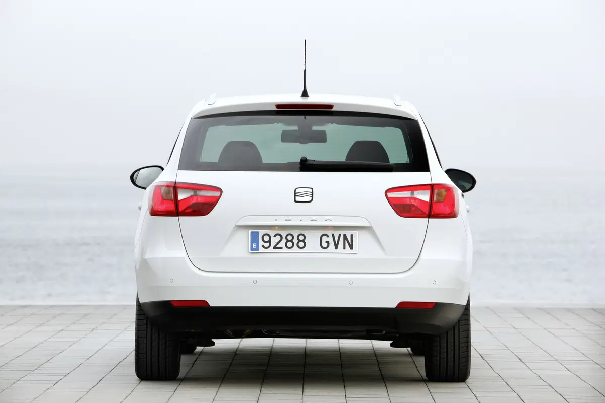 SEAT Ibiza ST (2010-17) (22)