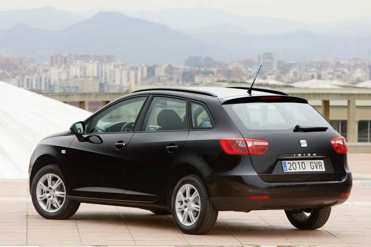 SEAT Ibiza ST (2010-17) (28)