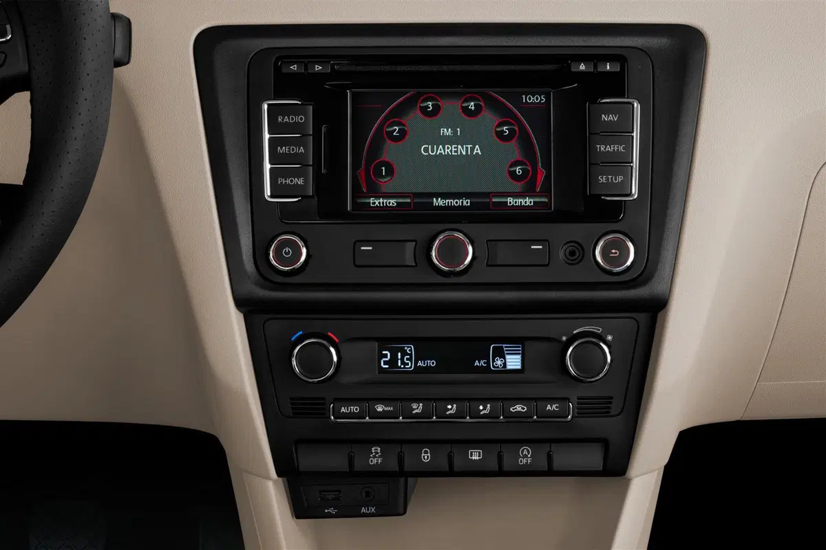 SEAT Toledo (2012-15) (12)