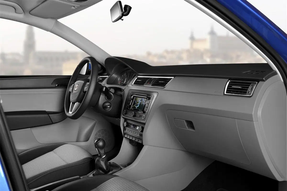 SEAT Toledo (2012-15) (21)