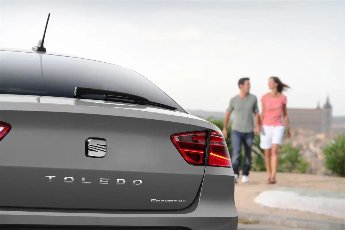 SEAT Toledo (2012-15) (23)