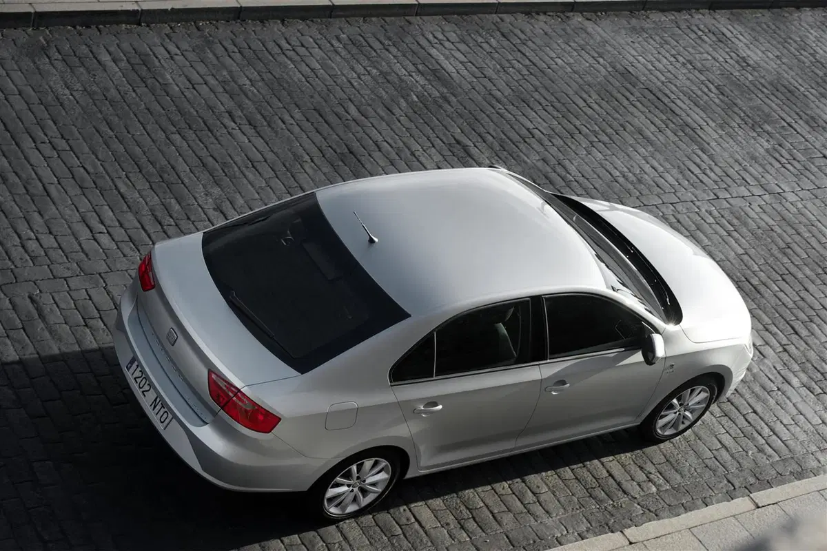 SEAT Toledo (2012-15) (25)