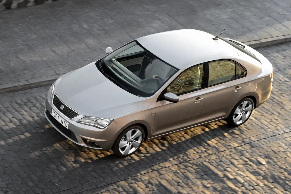 SEAT Toledo (2012-15) (31)