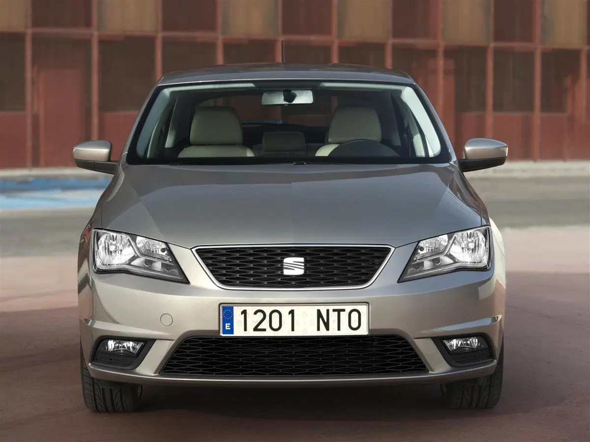 SEAT Toledo (2012-15) (35)