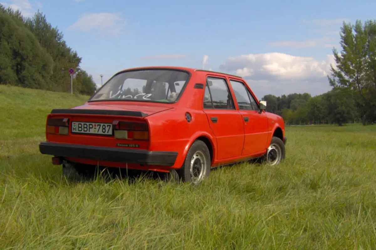 Skoda 105 (1985-89) (2)