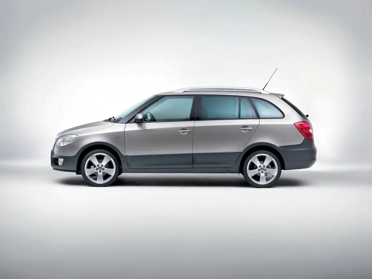 Skoda Fabia Station Wagon (2007-15) (5)