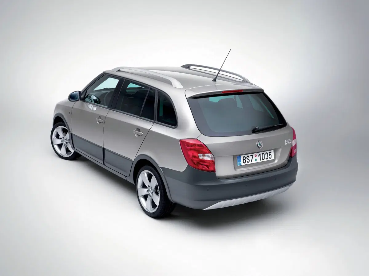Skoda Fabia Station Wagon (2007-15) (6)