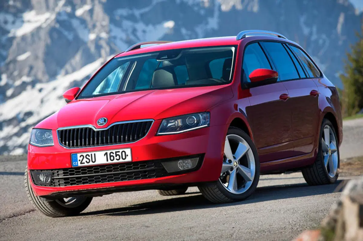 Skoda Octavia Station Wagon 1.5 DSG Wagon Executive G-Tec (8)