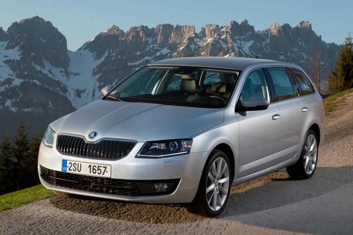 Skoda Octavia Station Wagon 1.5 DSG Wagon Executive G-Tec (7)