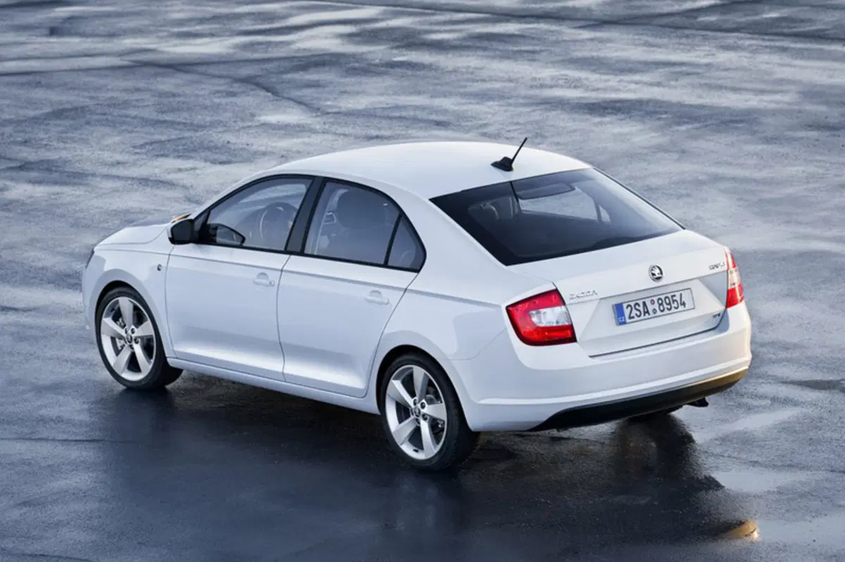 Skoda Rapid (2012-14) (3)