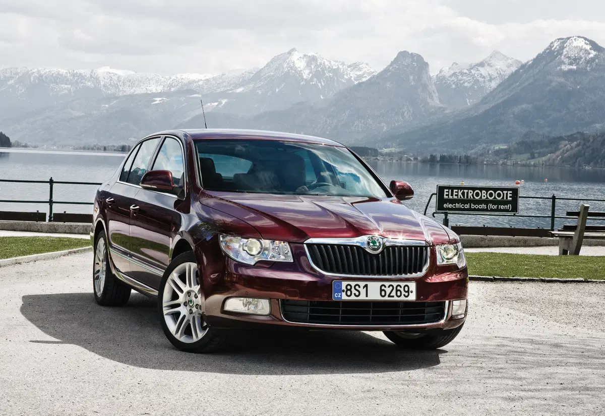 Skoda Superb (2008-15) (3)