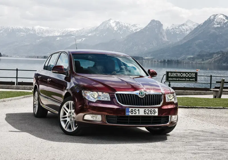 Skoda Superb (2008-15) (3)