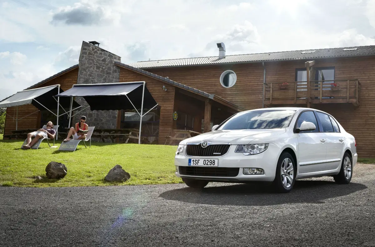 Skoda Superb (2008-15) (9)