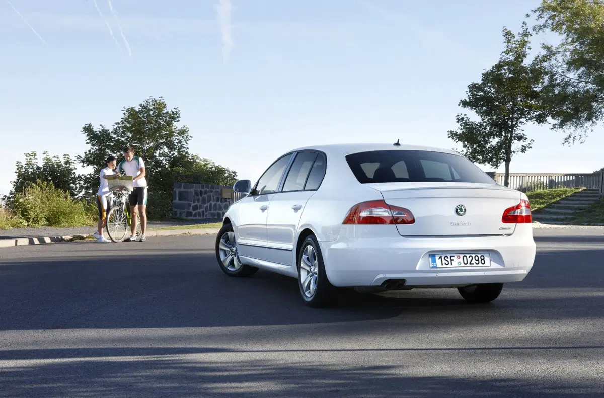 Skoda Superb (2008-15) (10)