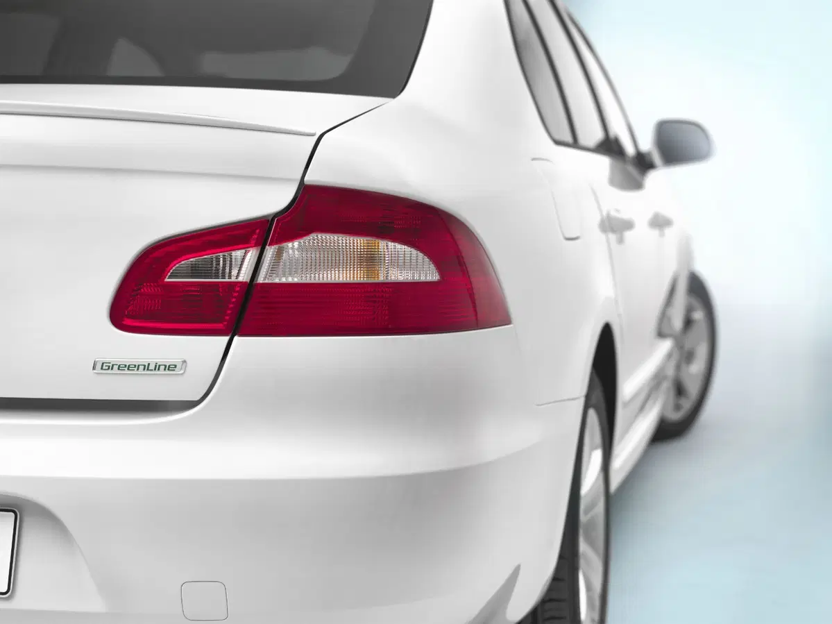 Skoda Superb (2008-15) (13)