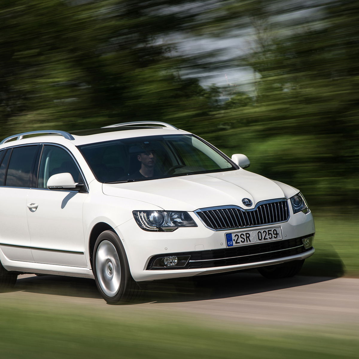 Skoda Superb Station Wagon (2009-15)