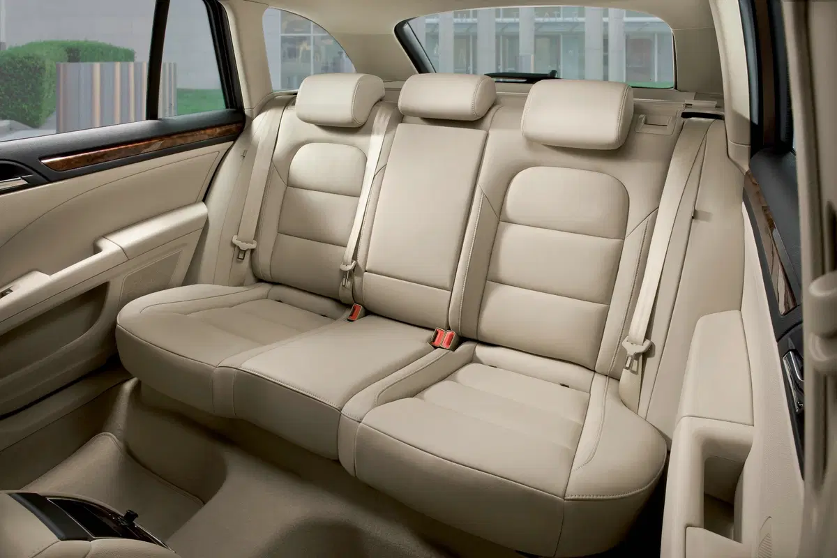 Skoda Superb Station Wagon (2009-15) (38)