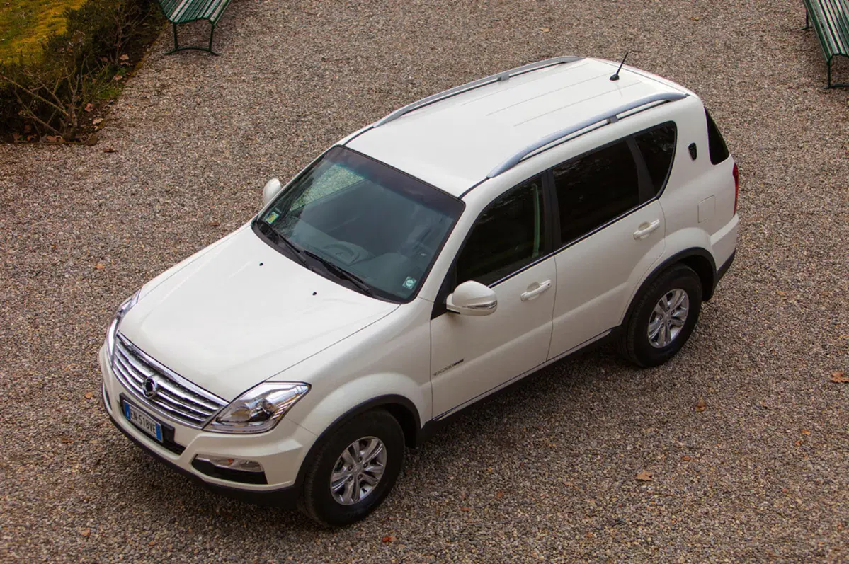 Ssangyong Rexton W (2013-17) (5)