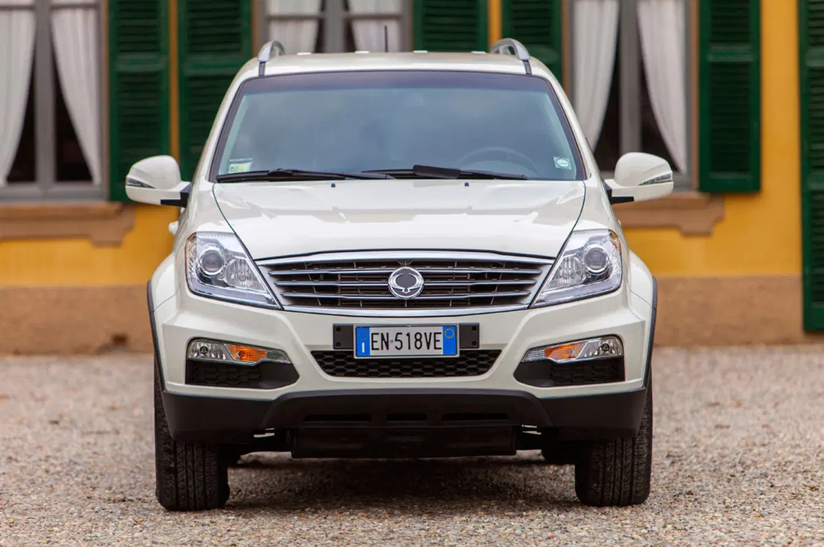 Ssangyong Rexton W (2013-17) (6)