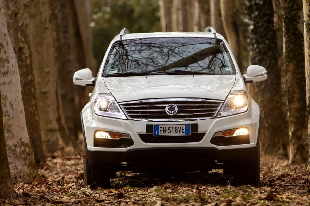 Ssangyong Rexton W (2013-17) (16)