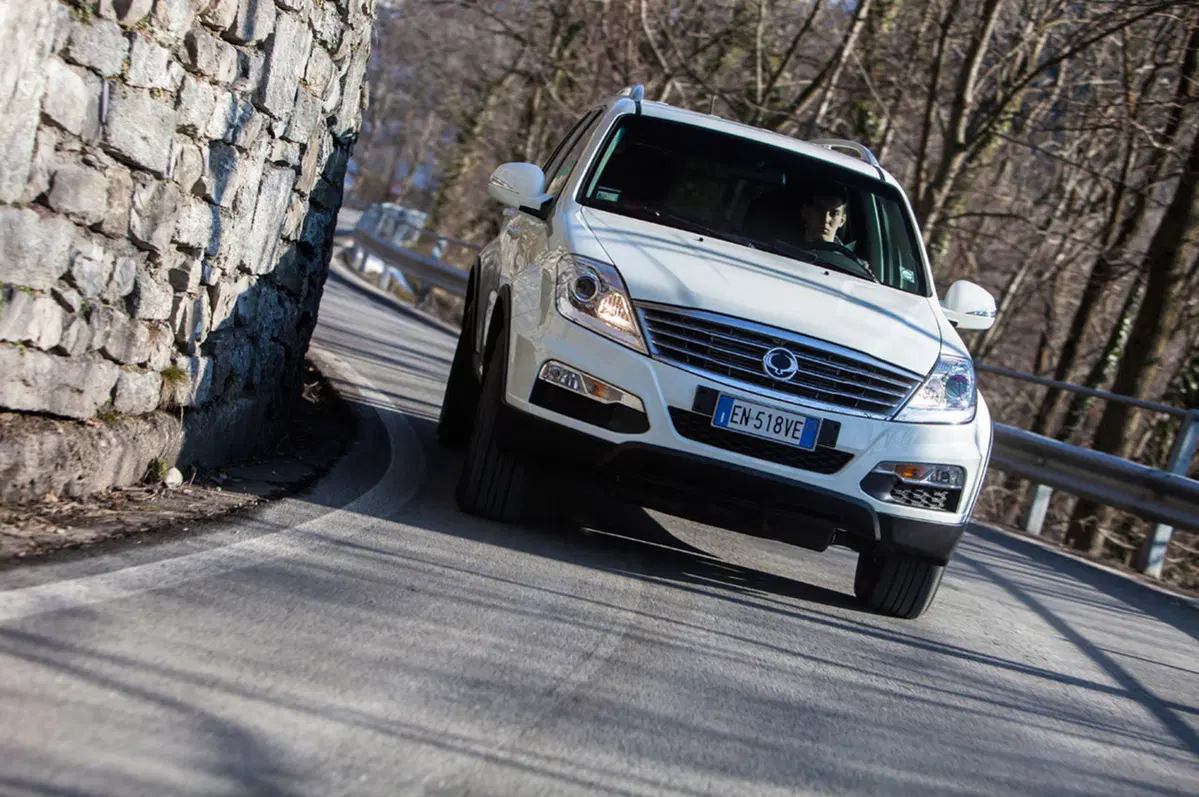 Ssangyong Rexton W (2013-17) (18)