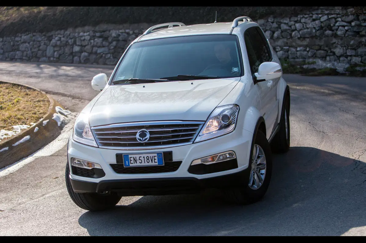 Ssangyong Rexton W (2013-17) (19)