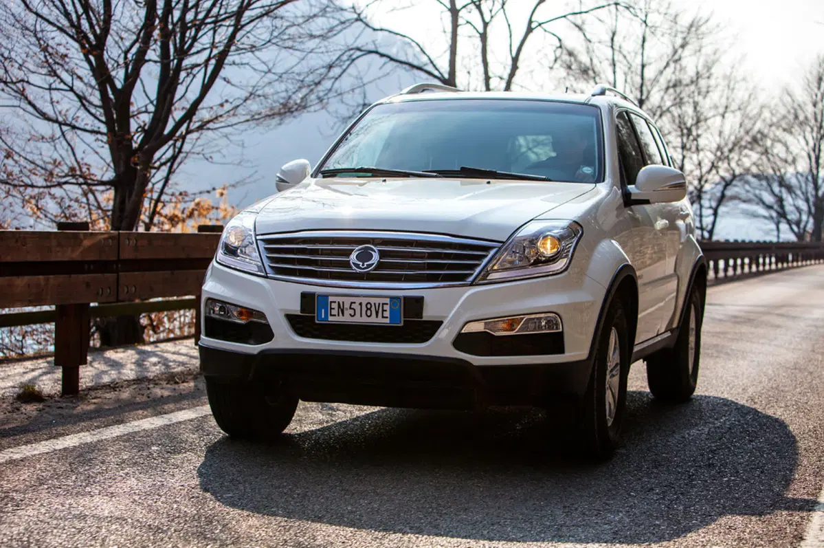 Ssangyong Rexton W (2013-17) (23)
