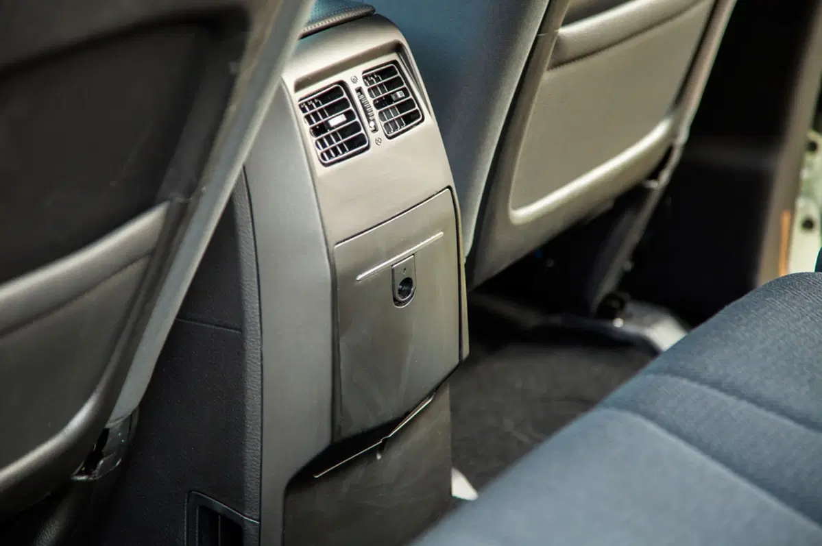 Ssangyong Rexton W (2013-17) (44)