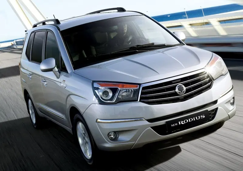 Ssangyong Rodius (2013-19)