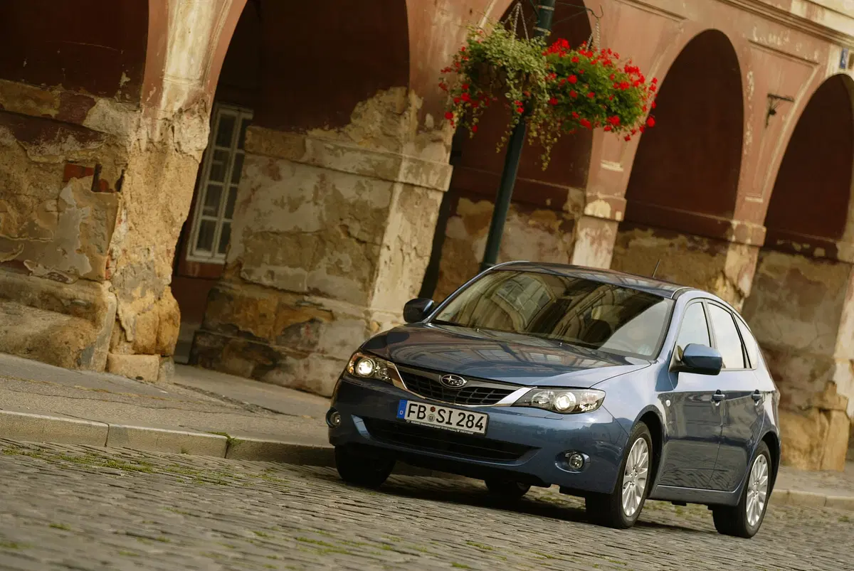 Subaru Impreza XV 2.0R Trend (7)