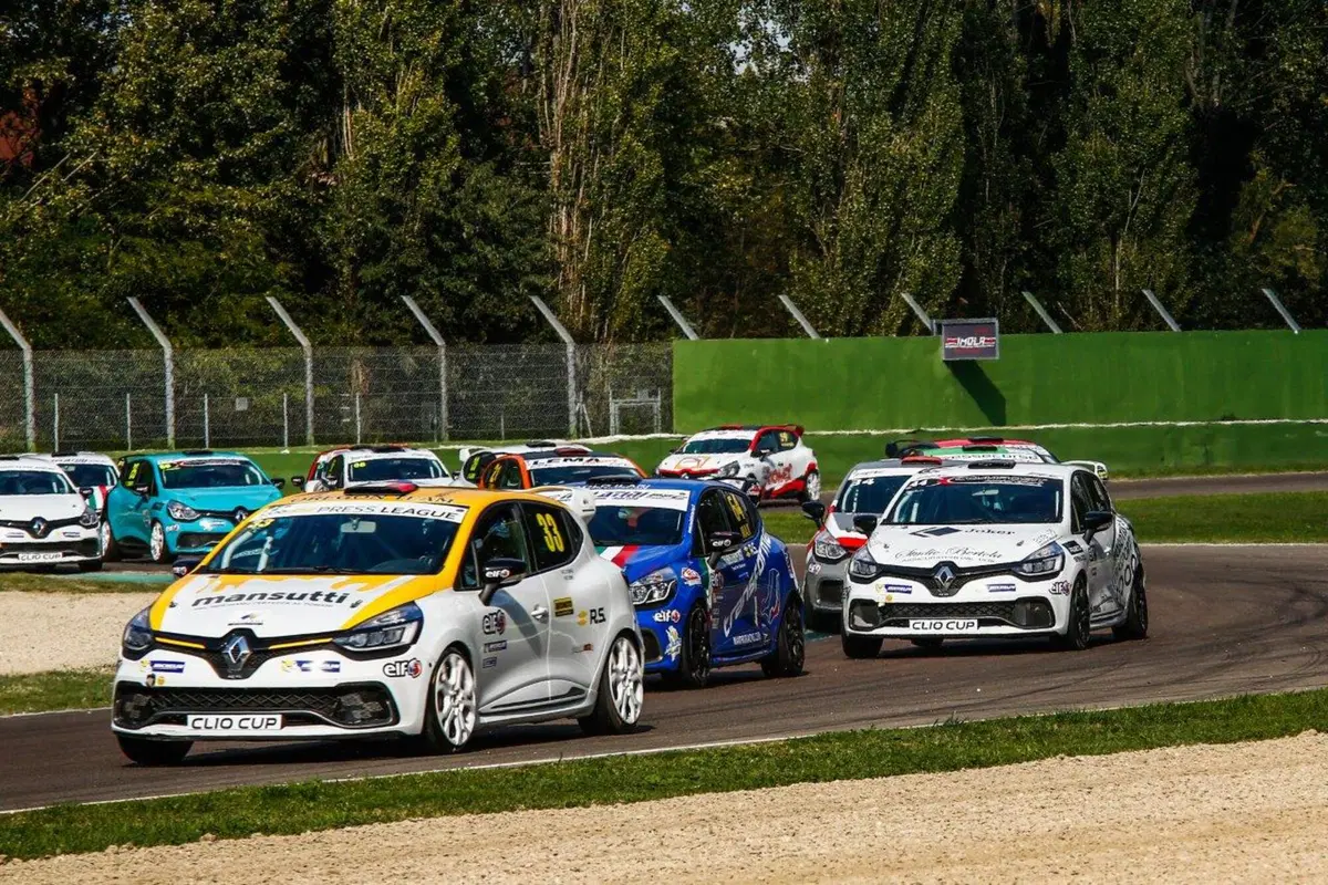 Renault Clio Cup 2017: che gara ad Imola per #Masterpilot  (6)