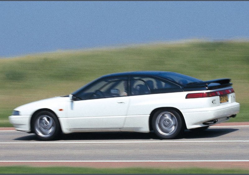 Subaru SVX (1992-97) (2)
