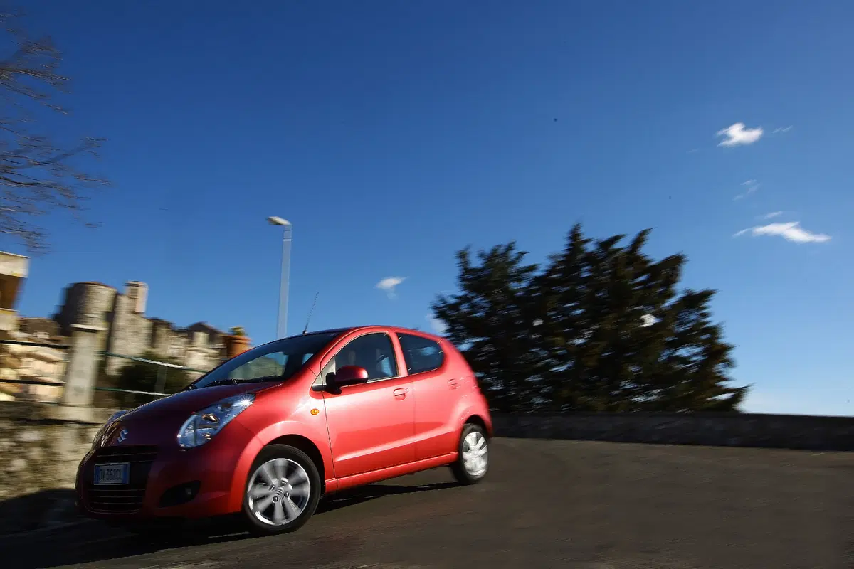 Suzuki Alto 1.0 VVT L (3)