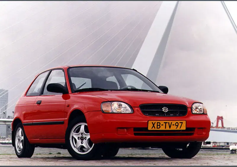 Suzuki Baleno (1995-02) (3)