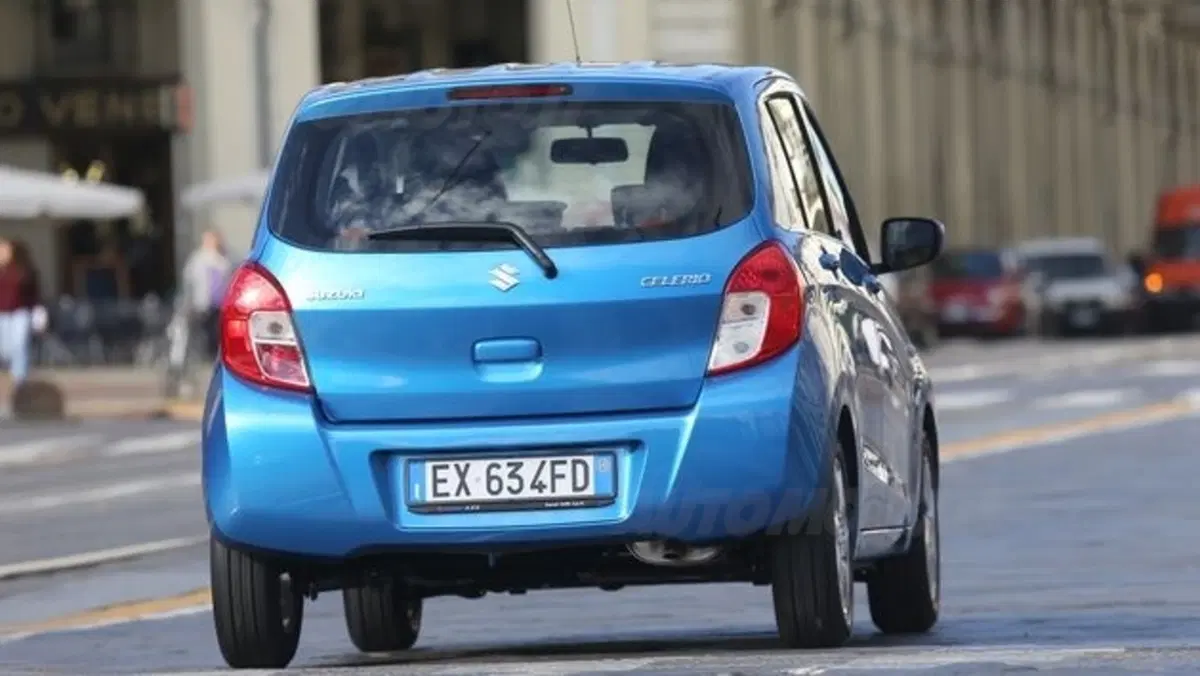 Suzuki Celerio 1.0 AGS Style (8)