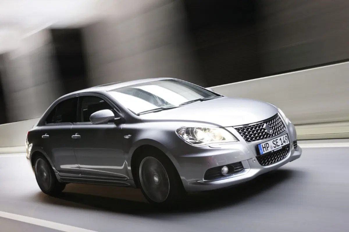 Suzuki Kizashi (2013-14) (4)