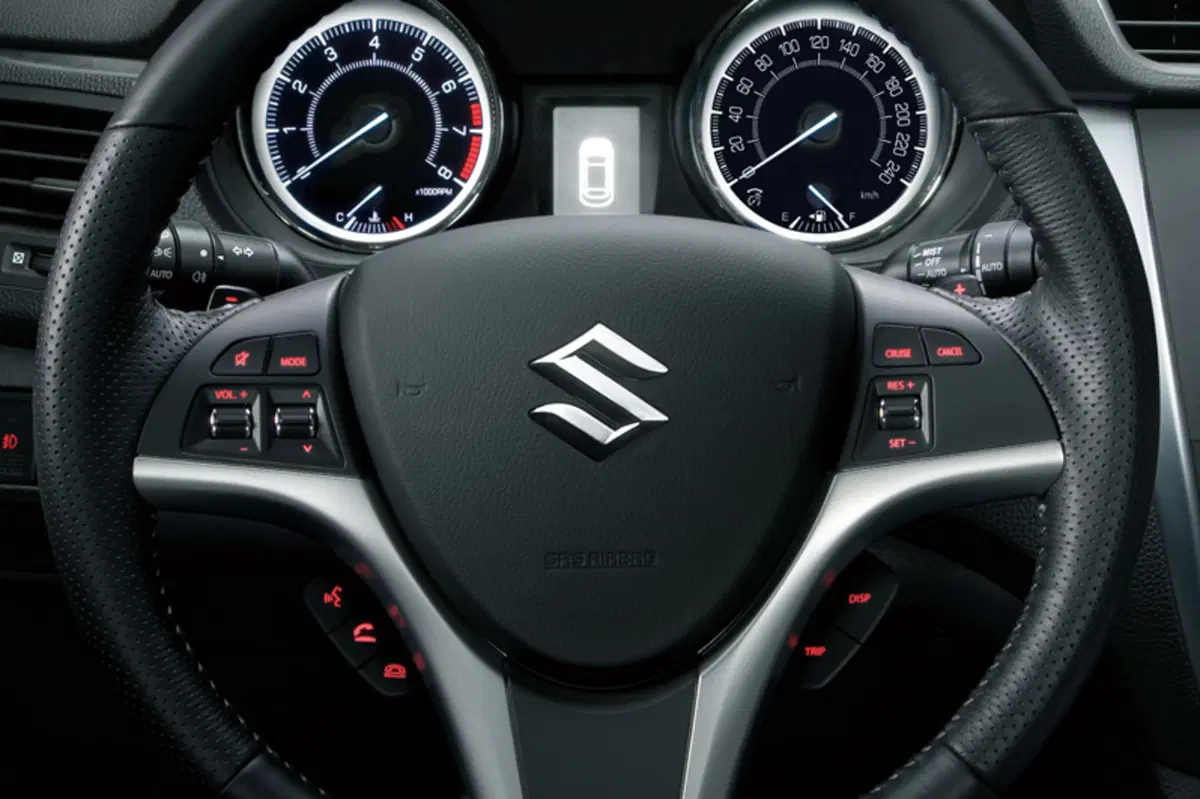 Suzuki Kizashi (2013-14) (7)