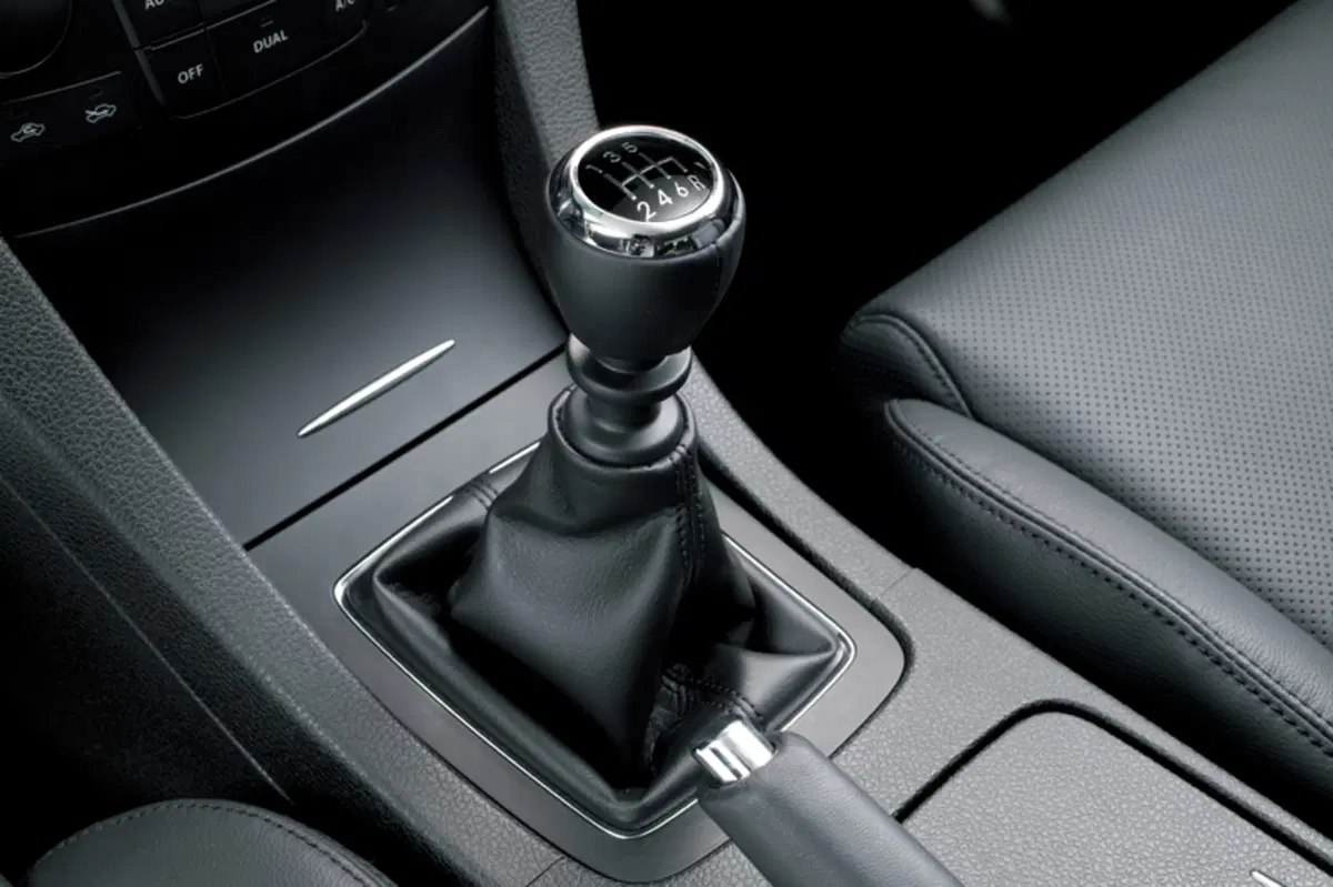 Suzuki Kizashi (2013-14) (11)