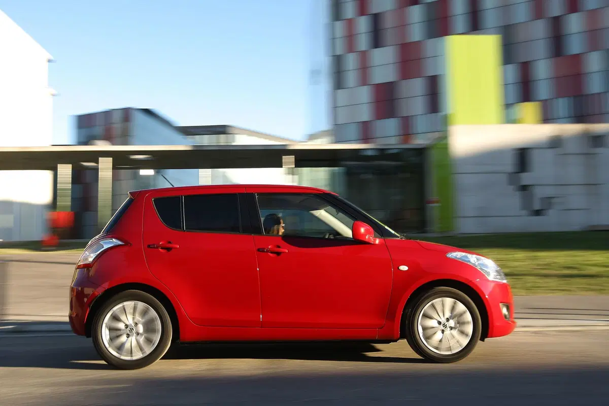 Suzuki Swift 1.3 DDiS 5 porte GL (17)