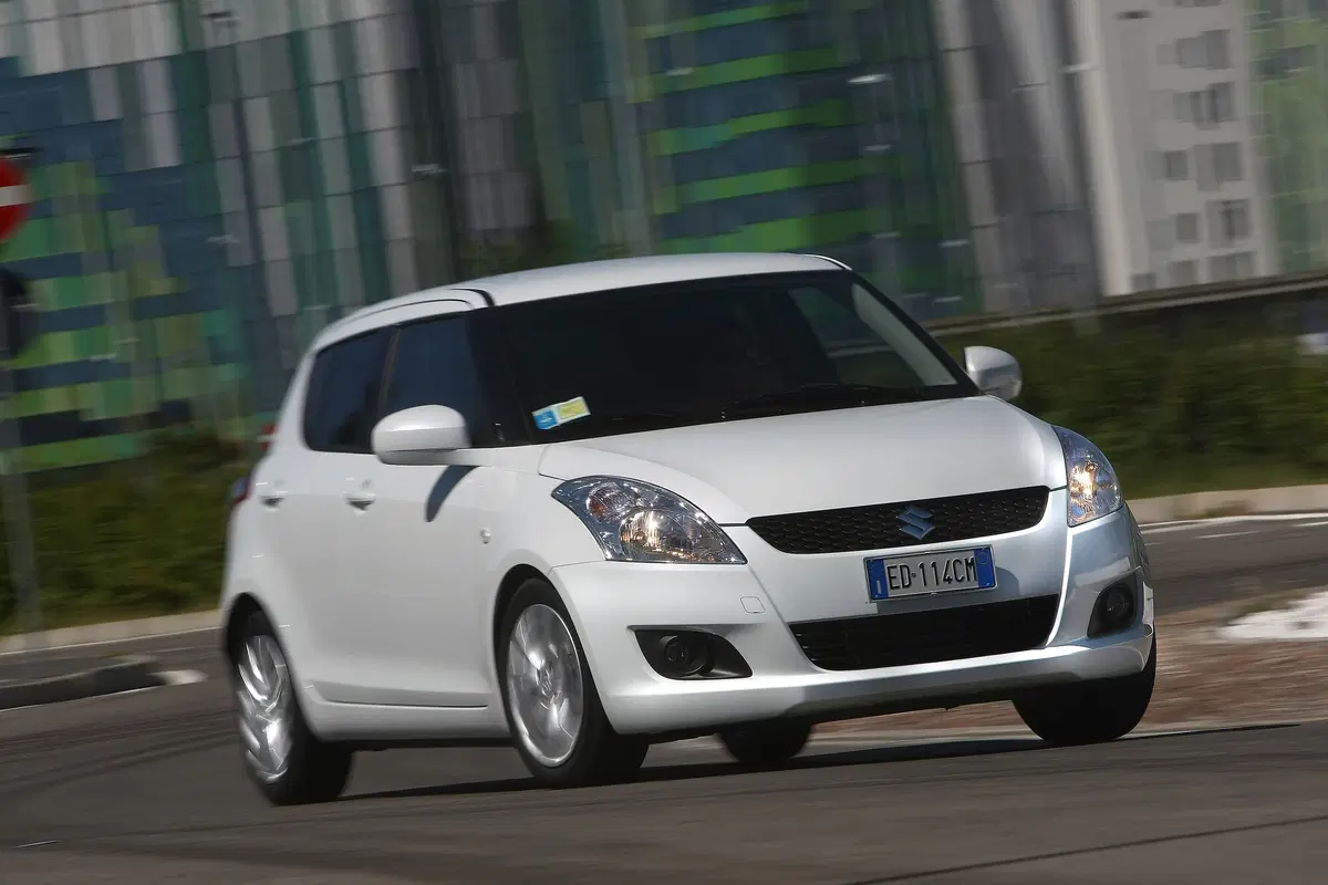 Suzuki Swift 1.3 DDiS 5 porte GL (19)
