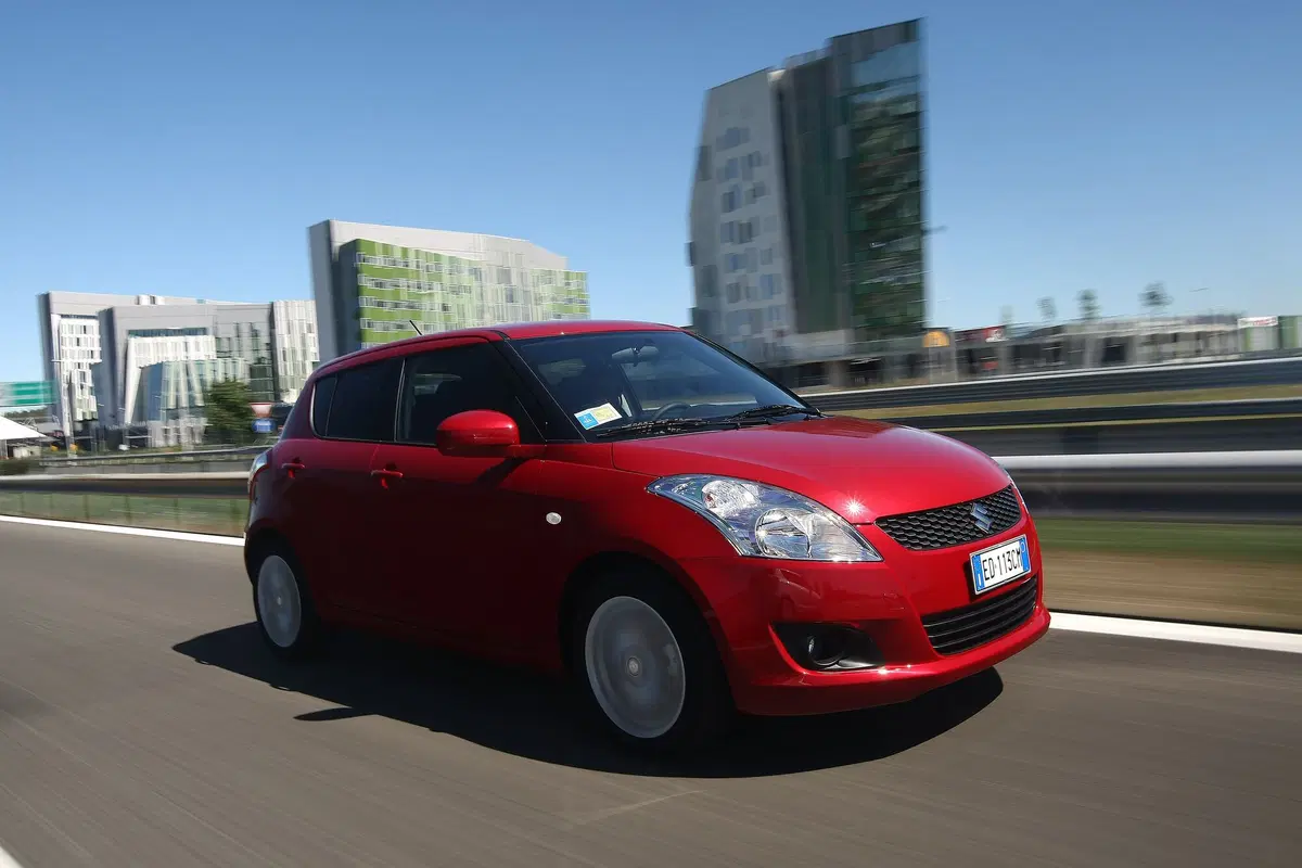Suzuki Swift 1.3 DDiS 5 porte GL (20)