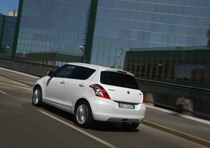 Suzuki Swift (2010-17) (21)