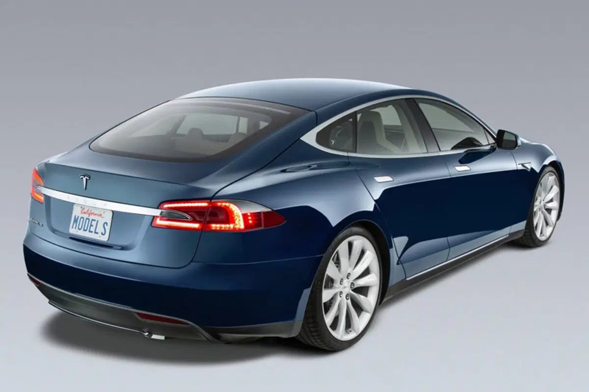 Tesla Model S (21)