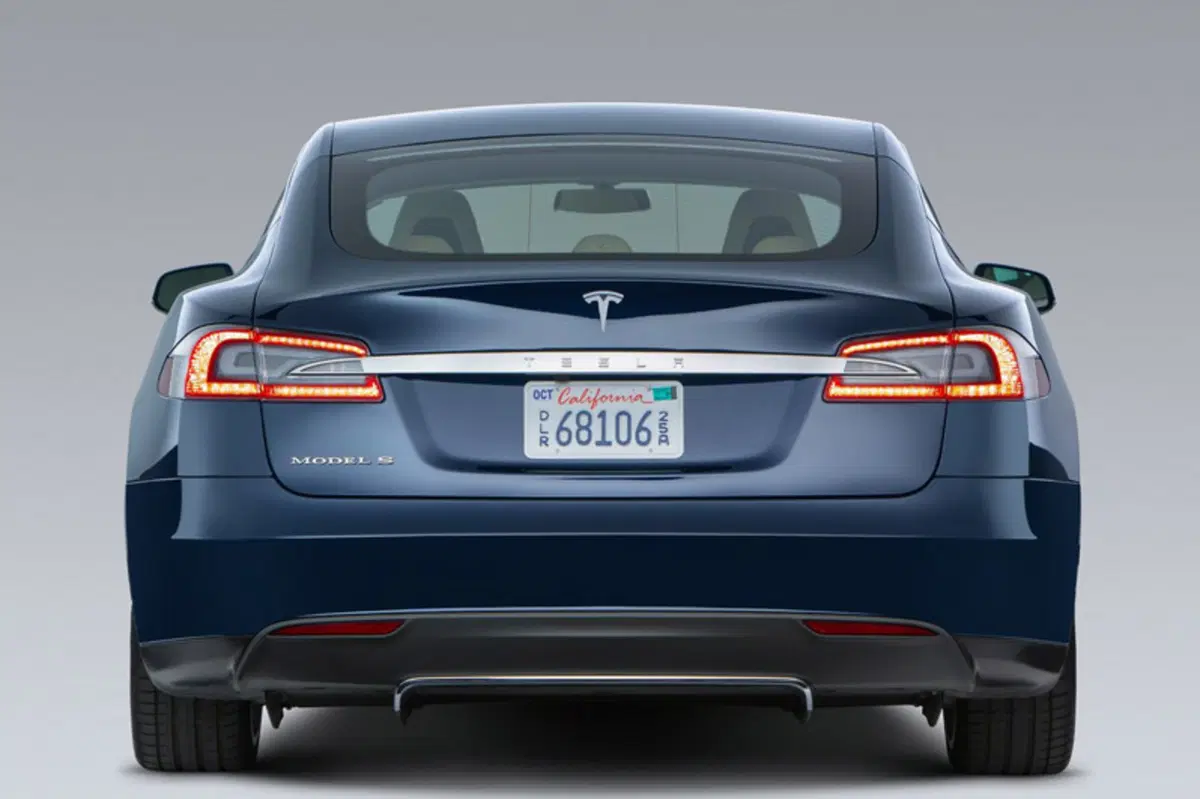 Tesla Model S (22)