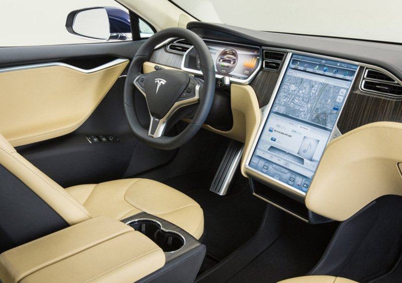 Tesla Model S (2013-->>) (29)