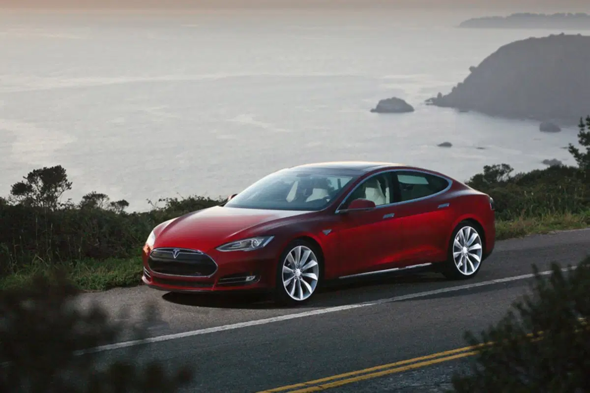 Tesla Model S (43)