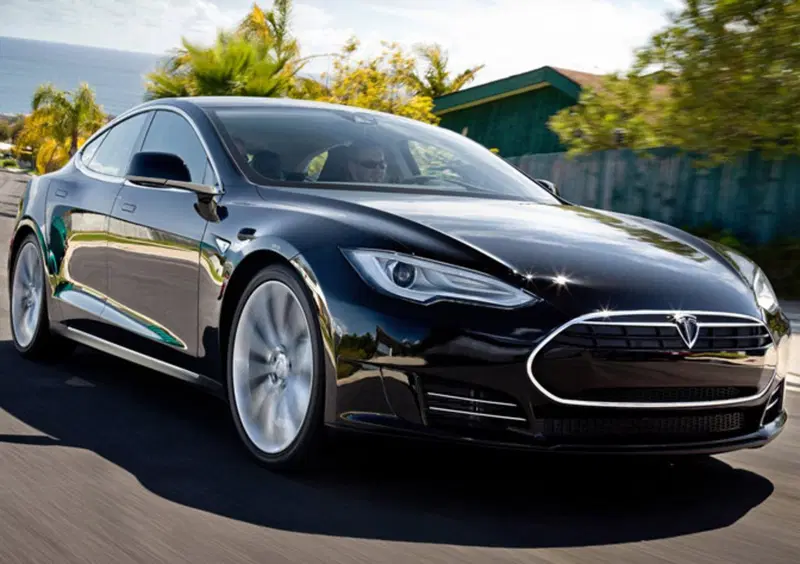 Tesla Model S (24)