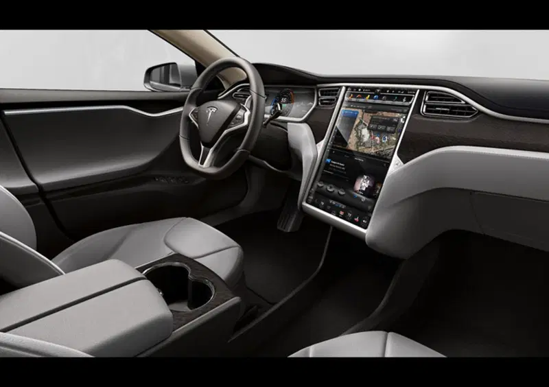 Tesla Model S (31)