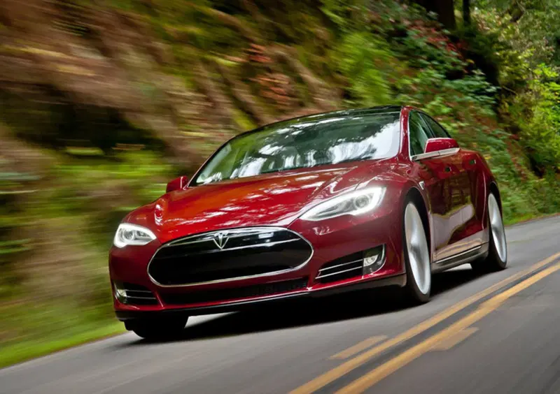 Tesla Model S (45)