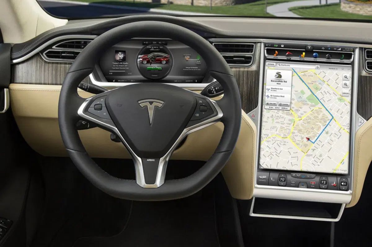 Tesla Model S (30)
